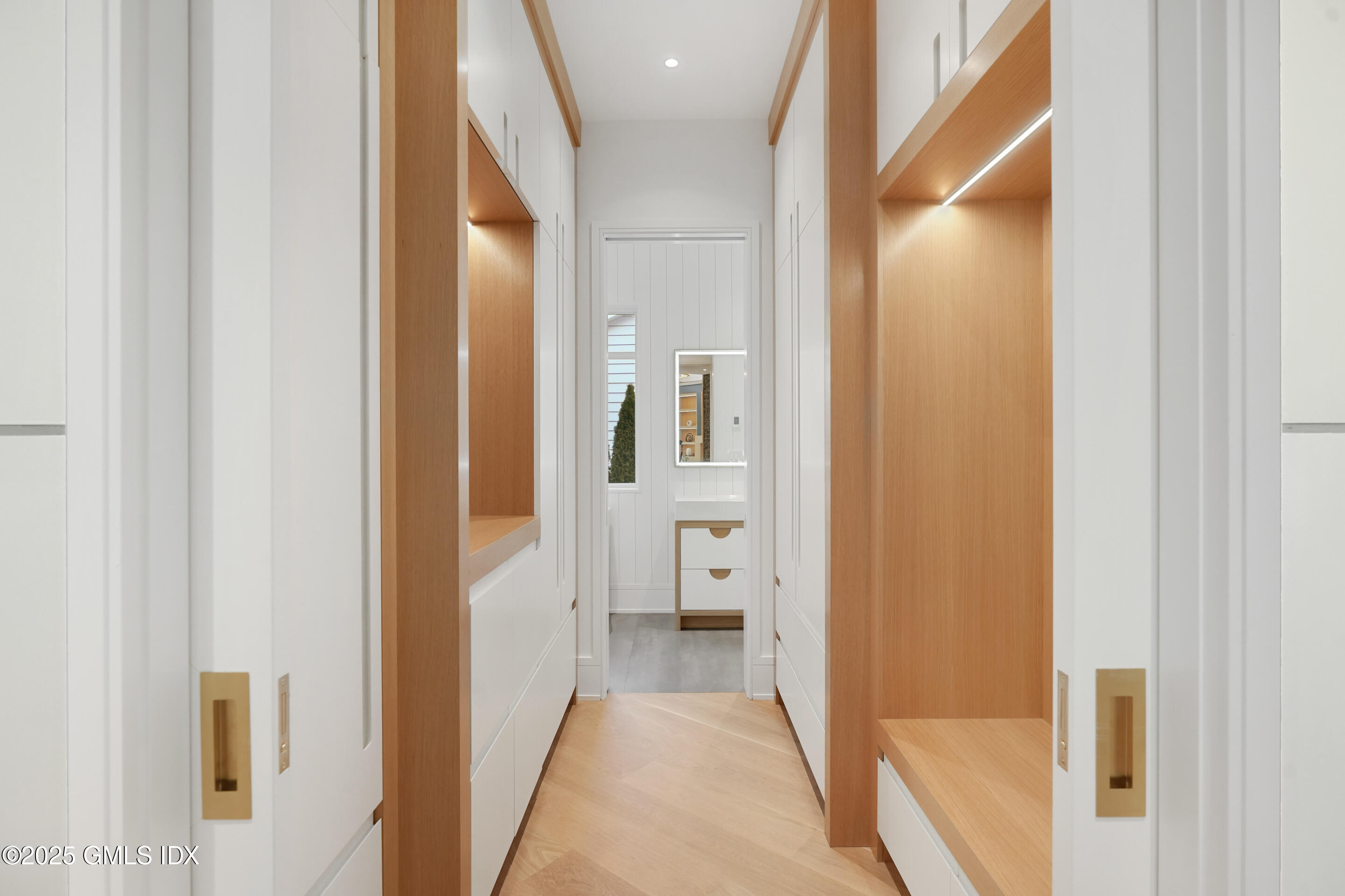 25 Dialstone Lane Riverside, CT 06878 - Photo 12 of 35 Mudroom