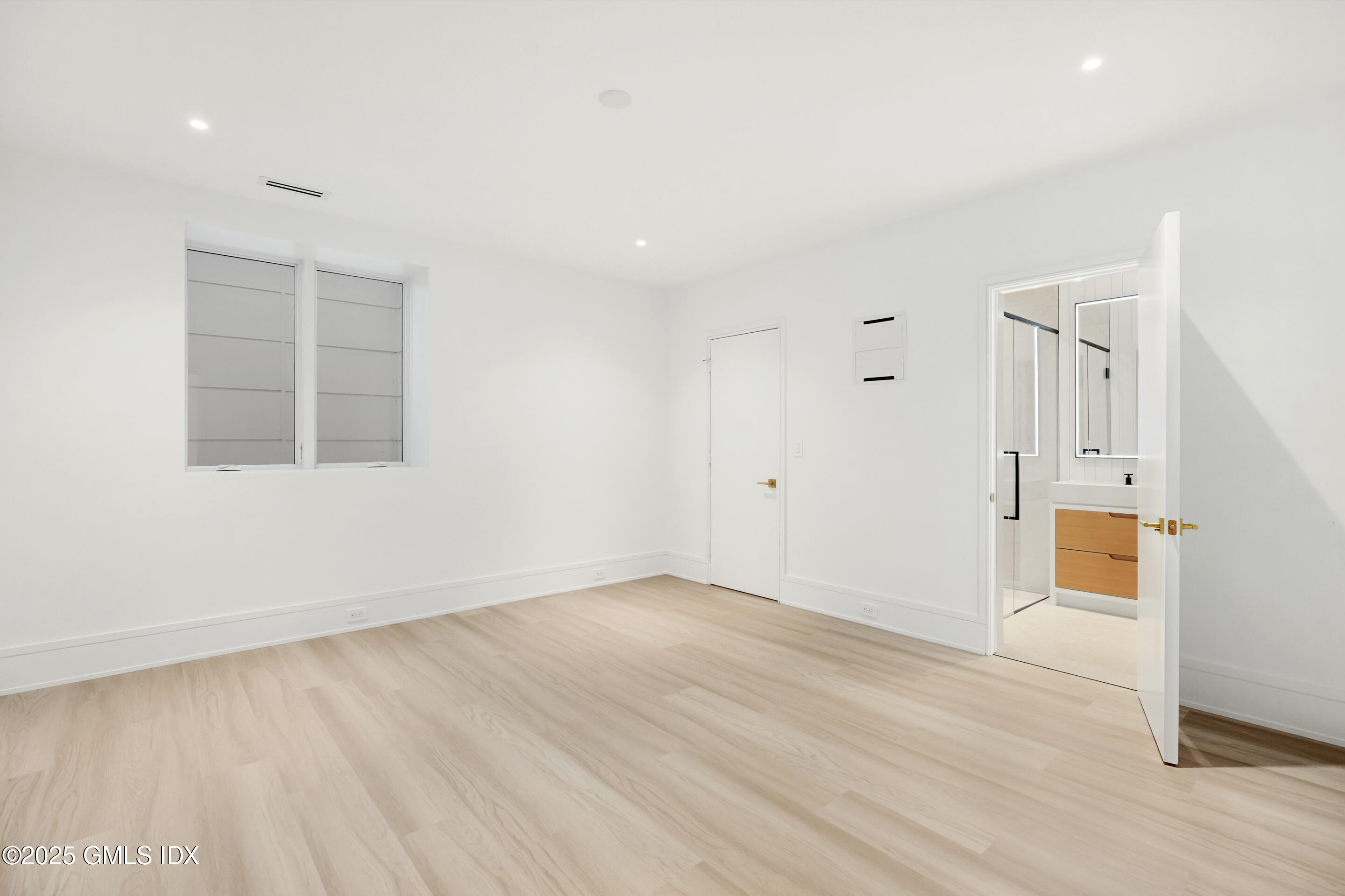 25 Dialstone Lane Riverside, CT 06878 - Photo 29 of 35 Bedroom 6/6