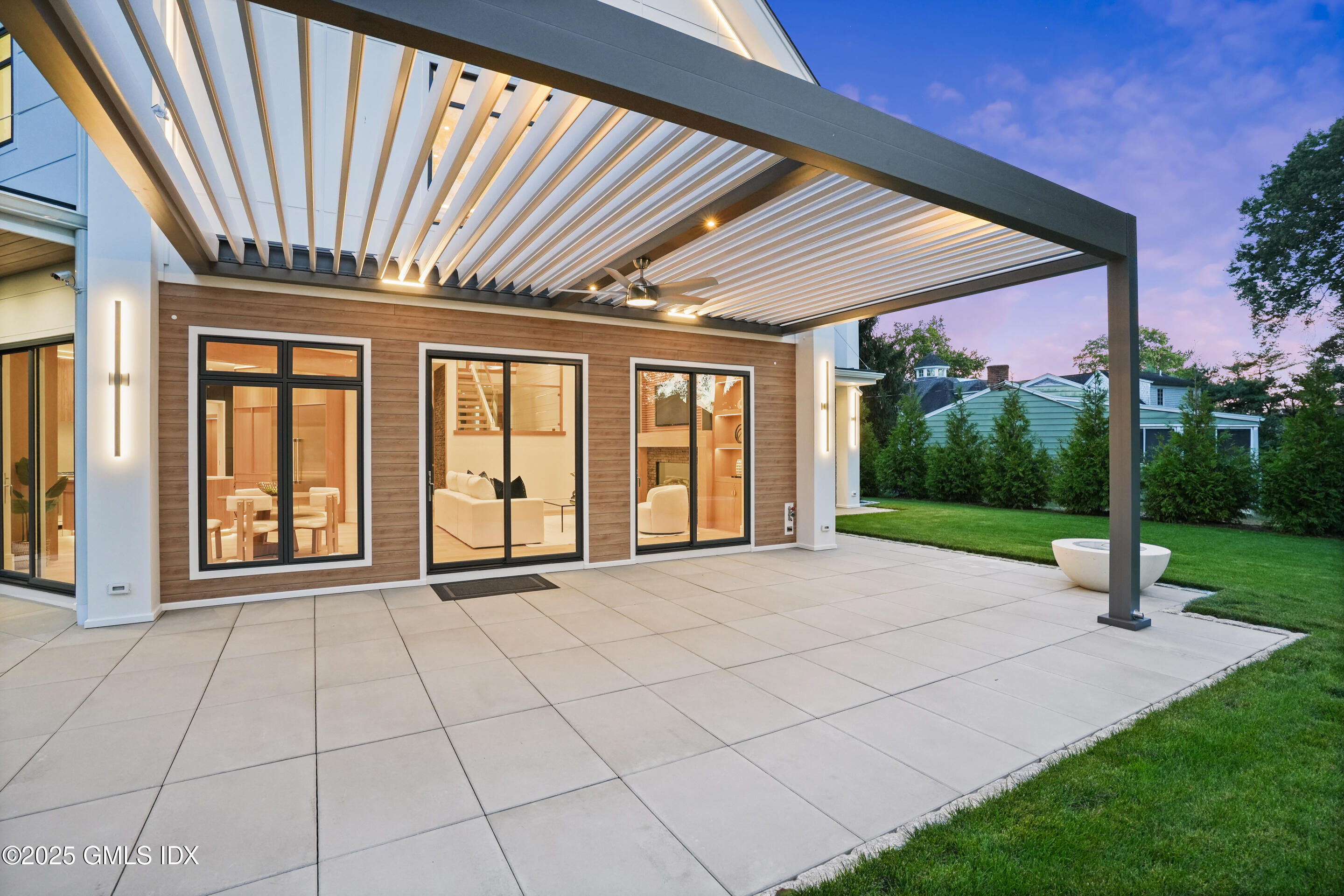 25 Dialstone Lane Riverside, CT 06878 - Photo 33 of 35 Patio