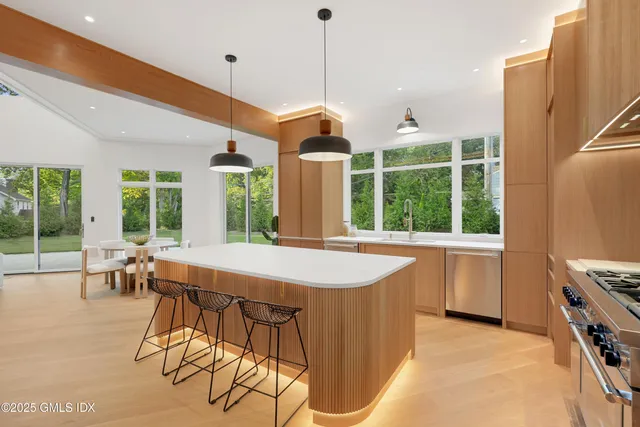 $5,575,000 | 25 Dialstone Lane, Riverside, CT 06878