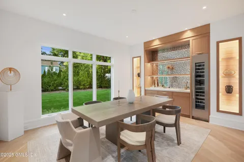 $5,575,000 | 25 Dialstone Lane, Riverside, CT 06878