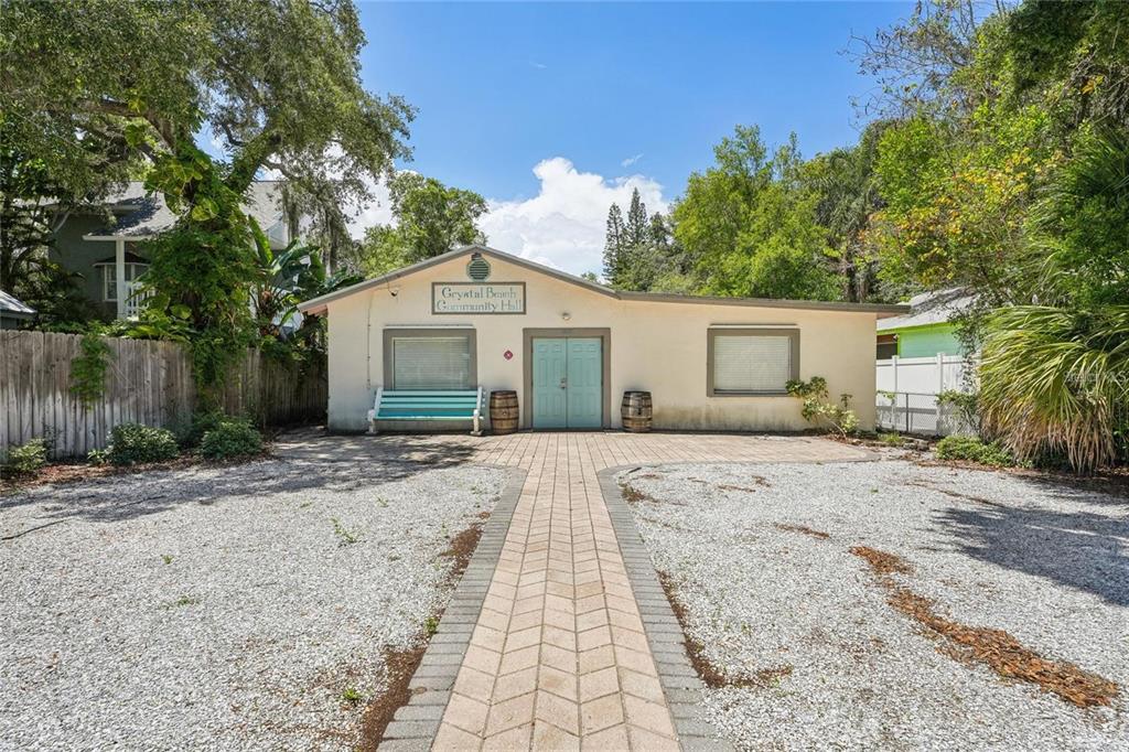 314 Indiana Avenue Crystal Beach, FL 34681 - Photo 41 of 42