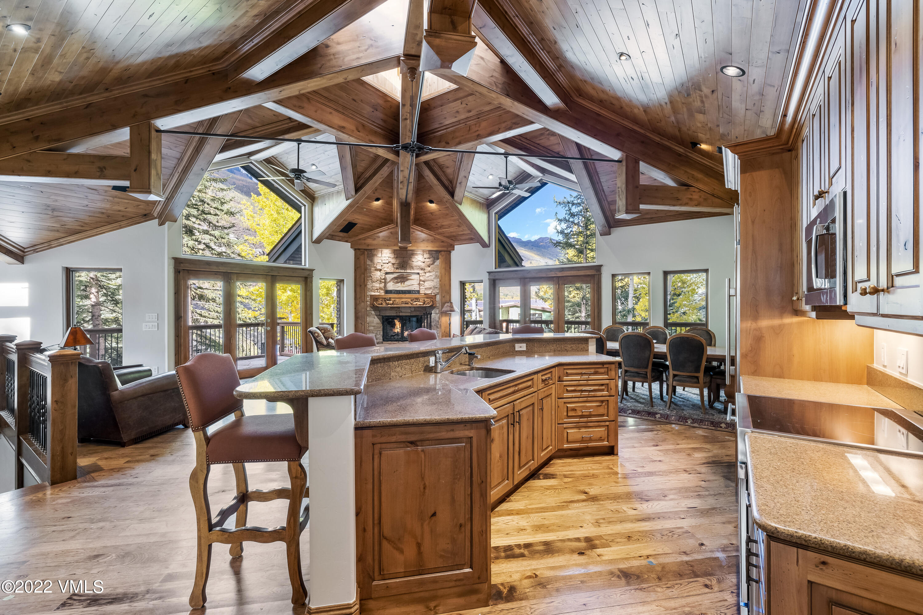 1944 Sunburst Drive, #B Vail, CO 81657 - Photo 5 of 18 4E2A9898_1