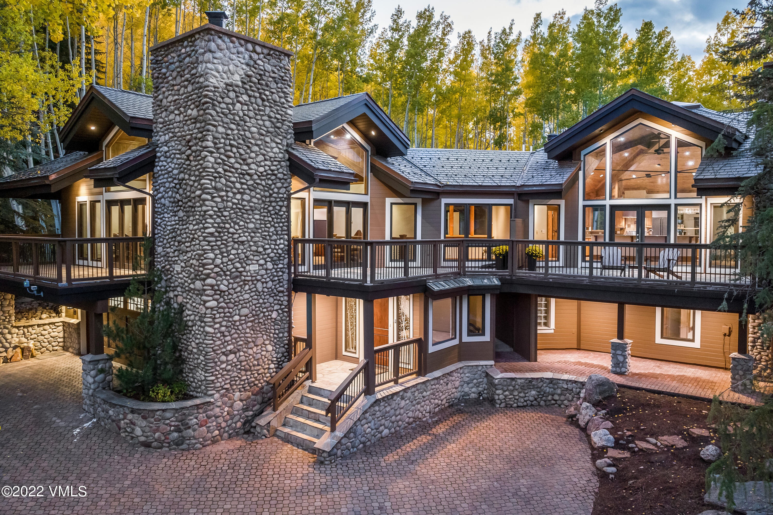 1944 Sunburst Drive, #B Vail, CO 81657 - Photo 9 of 18 4