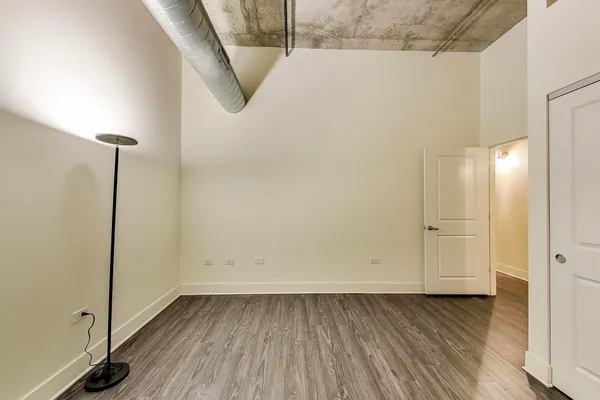 $420,000 | 50 East 16th Street, Unit 1304, Chicago, IL 60616