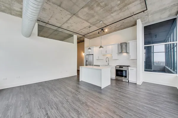 $420,000 | 50 East 16th Street, Unit 1304, Chicago, IL 60616