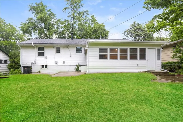 $1,520 | 11404 Norton Avenue, Kansas City, MO 64137