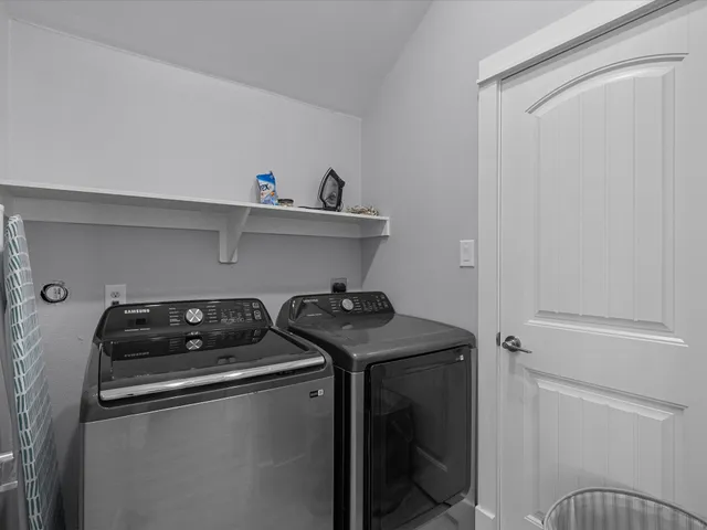 $999,900 | 718 Beach Drive, Surfside Beach, TX 77541