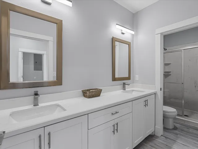 $999,900 | 718 Beach Drive, Surfside Beach, TX 77541