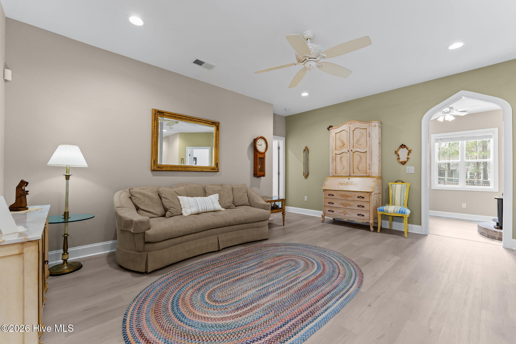 102 Roxburgh Court West End, NC 27376 - Photo 17 of 52 living room