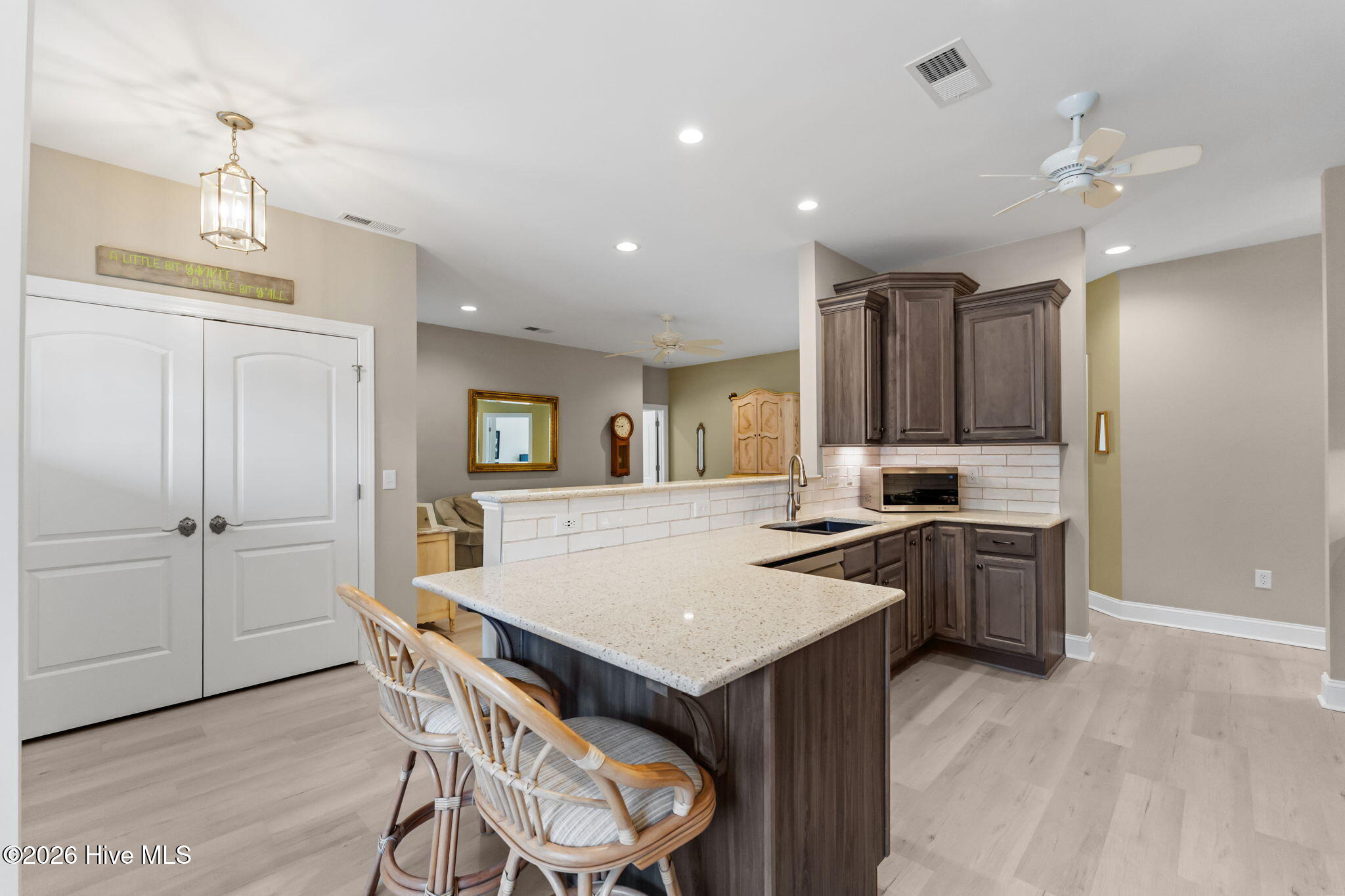 102 Roxburgh Court West End, NC 27376 - Photo 10 of 52 14-web-or-mls-DSC07999