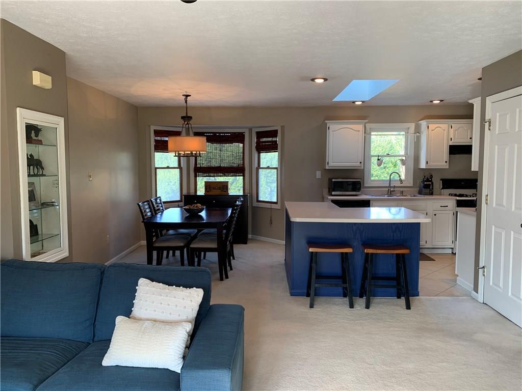 177 Old Ridge Road Coraopolis, PA 15108 - Photo 5 of 25 Gallery Image 5