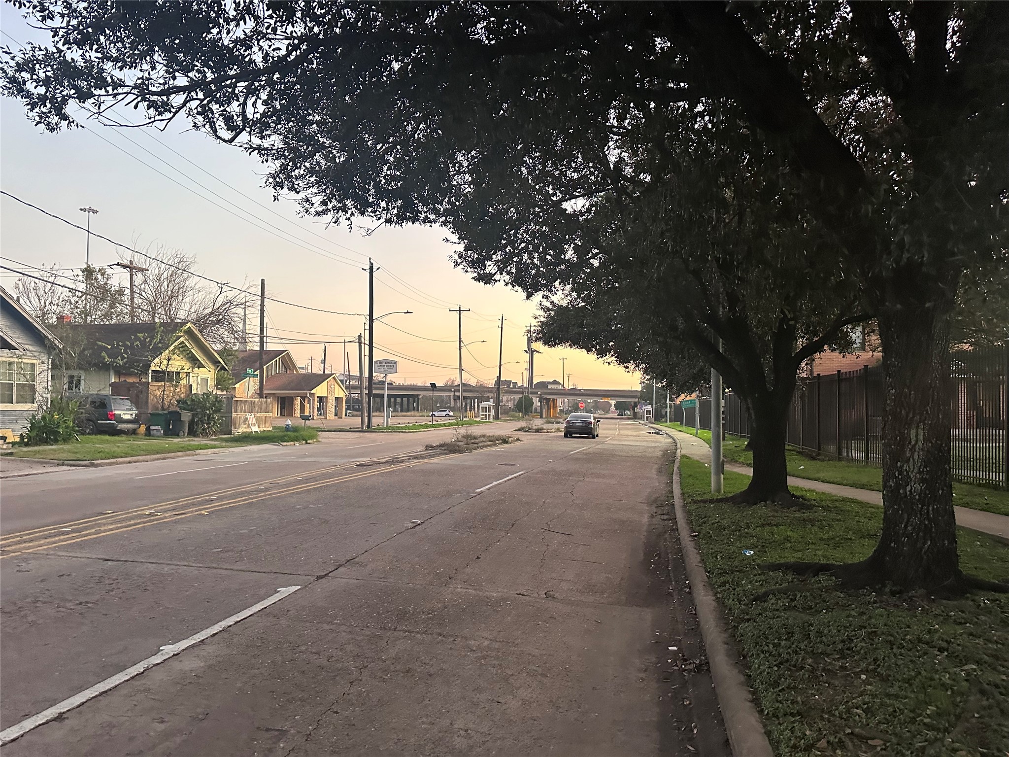 1108 Gregg Street Houston, TX 77020 - Photo 11 of 11 a view of street with large trees