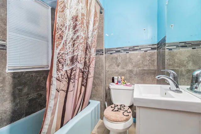 $129,900 | 2406 Sharon Street, Detroit, MI 48209