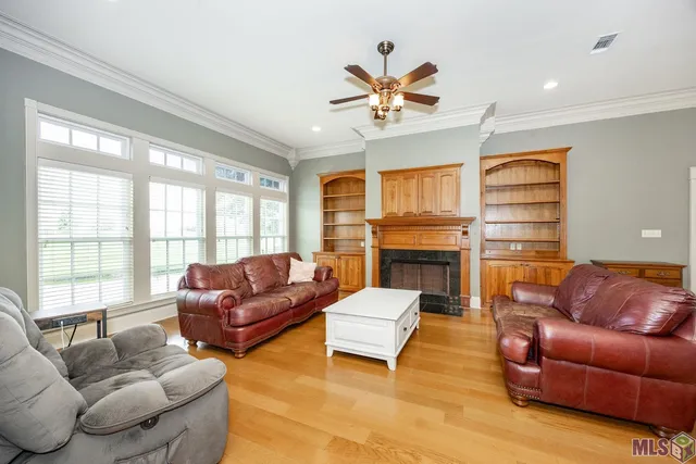 $409,900 | 2887 Muirfield Drive, Zachary, LA 70791