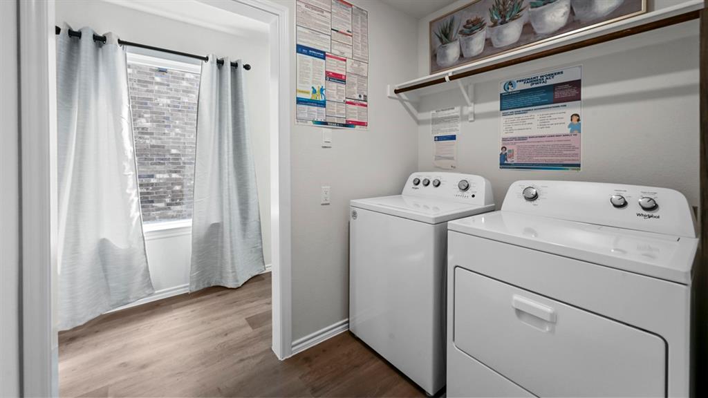 936 Jefferson Way Sherman, TX 75092 - Photo 19 of 31 a utility room with dryer and washer