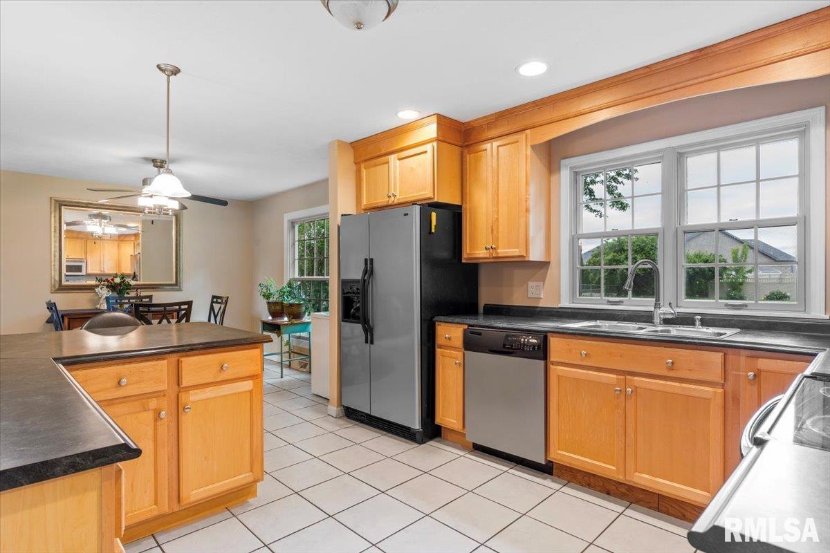 3613 Timothy Road Springfield, IL 62711 - Photo 12 of 33