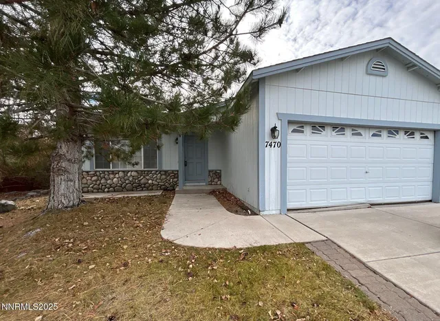 $2,195 | 7470 Rodin Court, Sun Valley, NV 89433