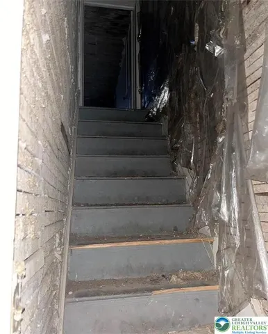 $30,000 | 115 North Locust Street, Mount Carmel, PA 17851