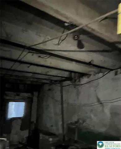 $30,000 | 115 North Locust Street, Mount Carmel, PA 17851