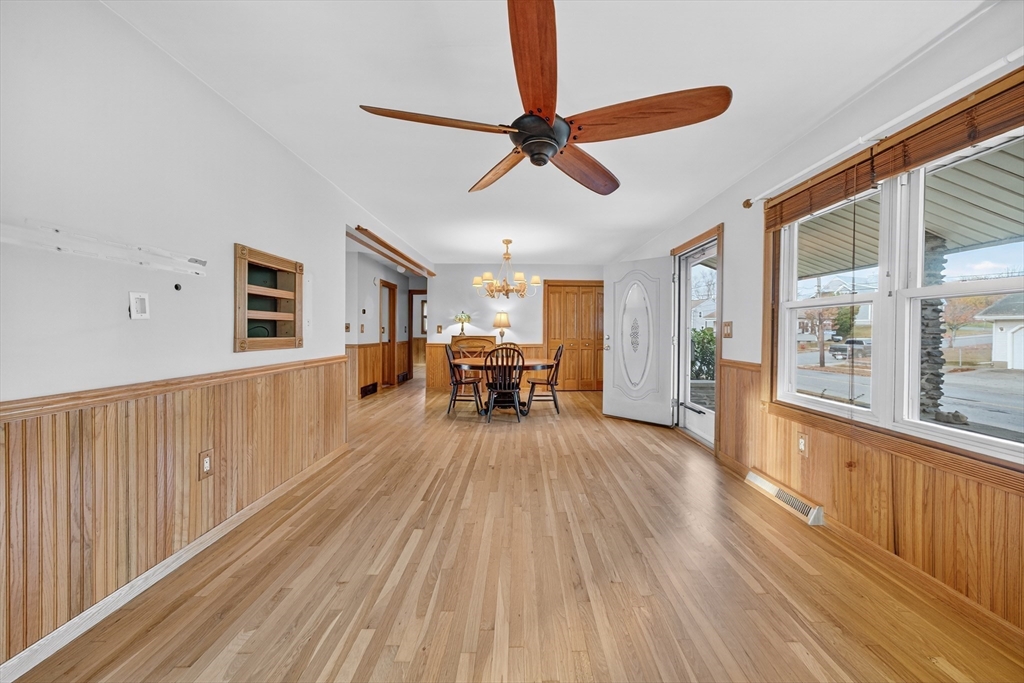 100 Sycamore Street Fairhaven, MA 02719 - Photo 12 of 36