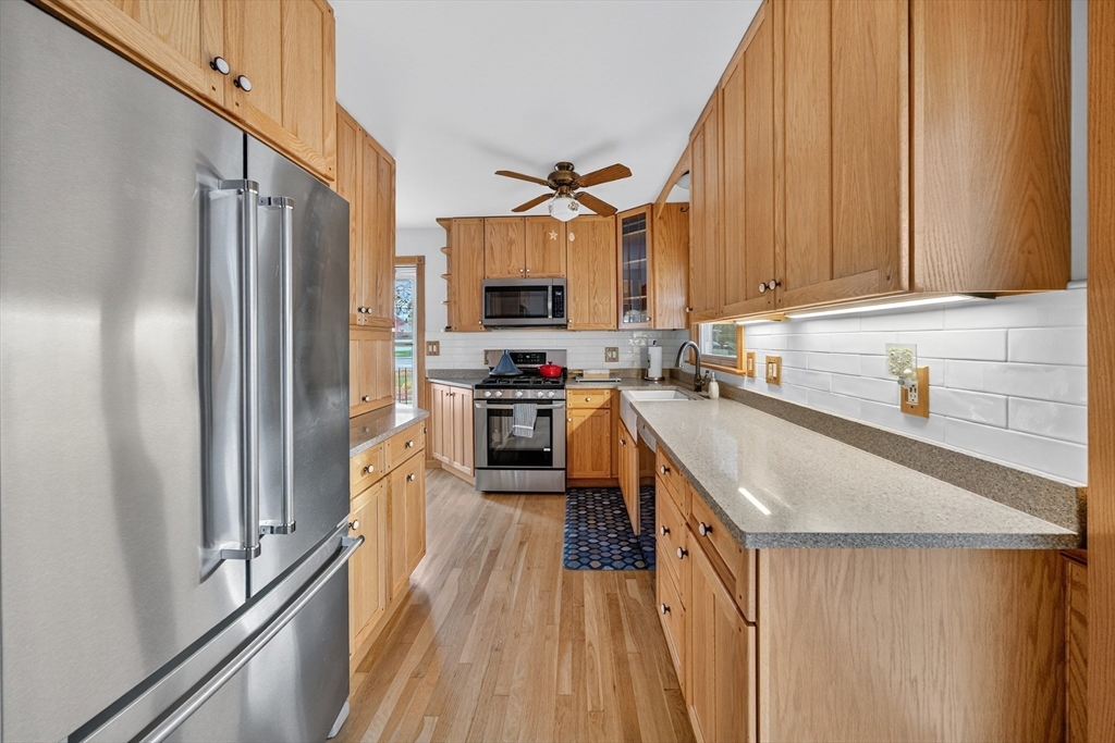 100 Sycamore Street Fairhaven, MA 02719 - Photo 16 of 36