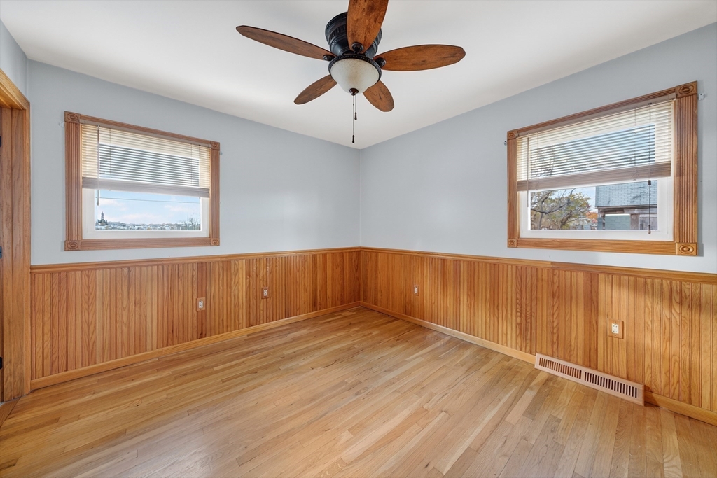 100 Sycamore Street Fairhaven, MA 02719 - Photo 18 of 36