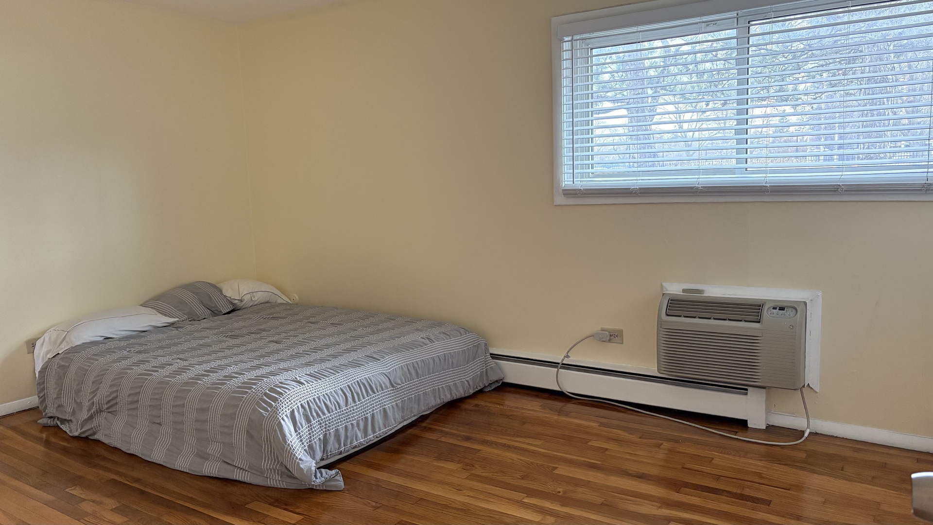 8804 Golf Road, Unit 1G Des Plaines, IL 60016 - Photo 8 of 18 Gallery Image 8