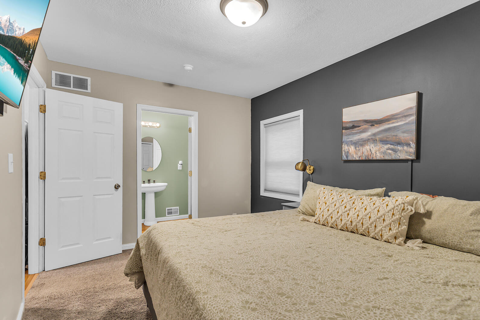 110 North Thompson Street Jackson, MI 49202 - Photo 11 of 38 0N0A6047