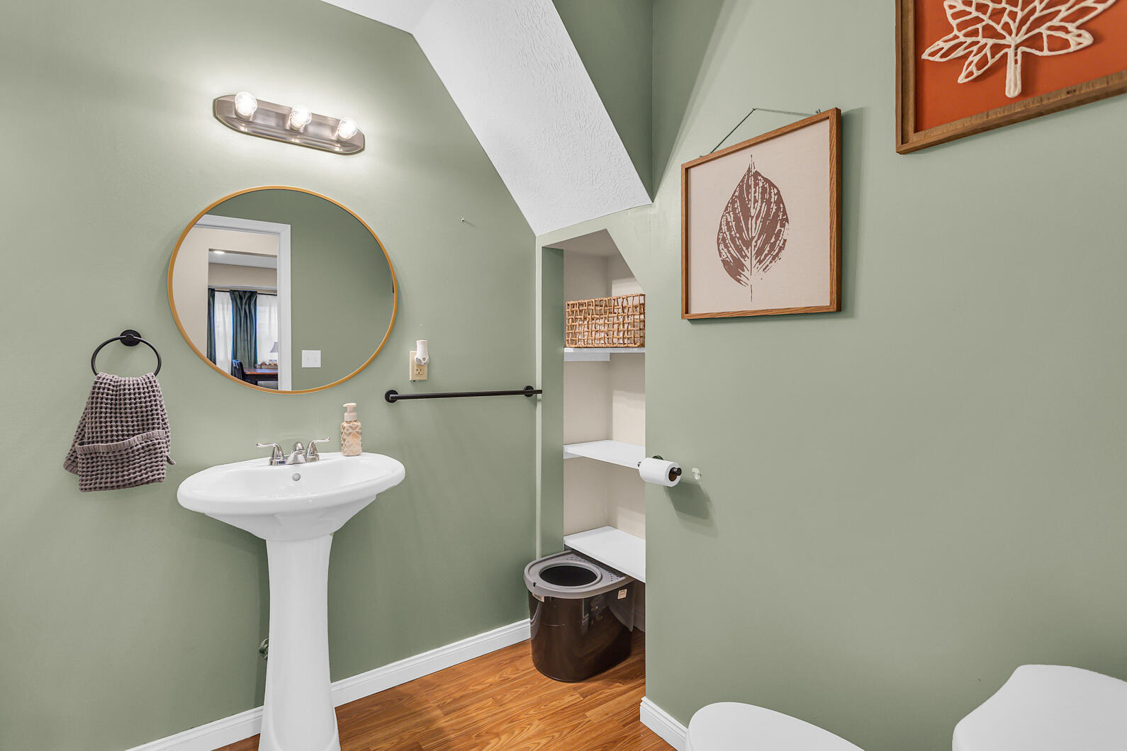 110 North Thompson Street Jackson, MI 49202 - Photo 19 of 38 0N0A6071