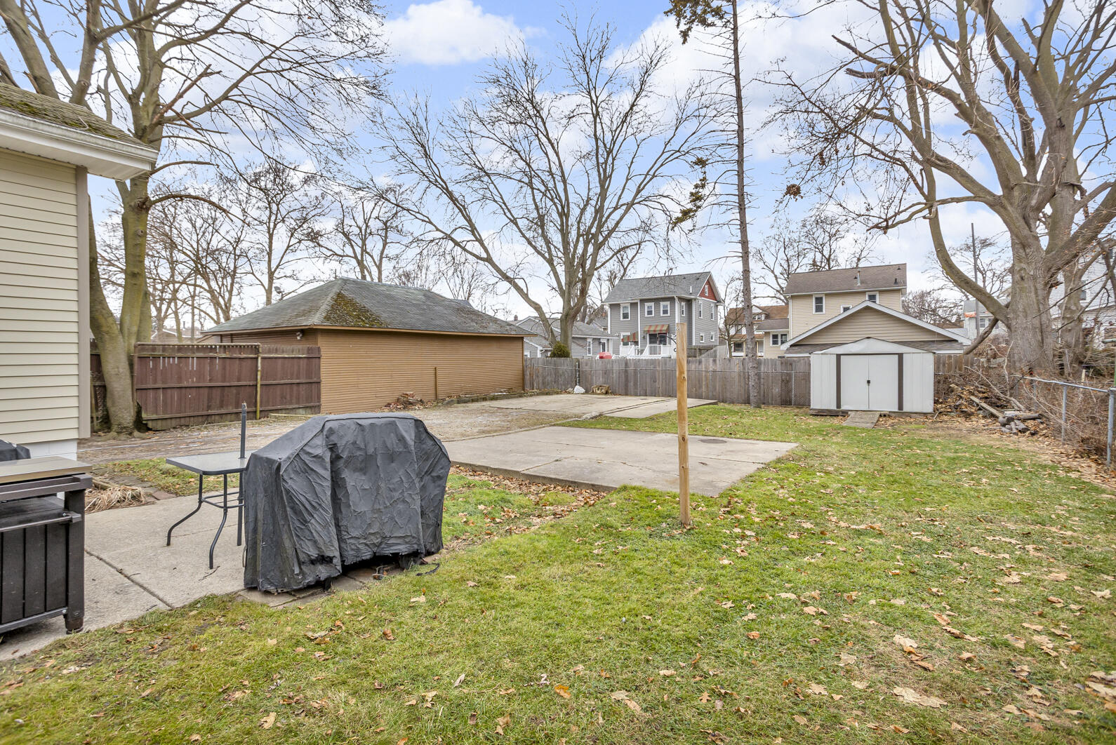 110 North Thompson Street Jackson, MI 49202 - Photo 34 of 38 0N0A6119