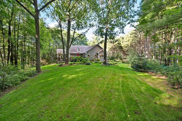 $724,900 | 3877 Sandhill Drive, Pulaski, WI 54162