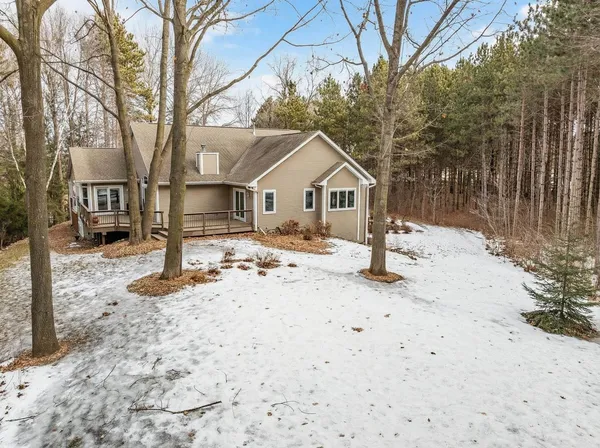 $724,900 | 3877 Sandhill Drive, Pulaski, WI 54162