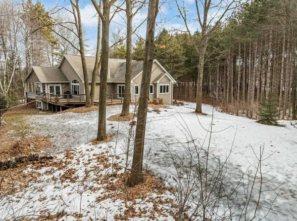 $724,900 | 3877 Sandhill Drive, Pulaski, WI 54162