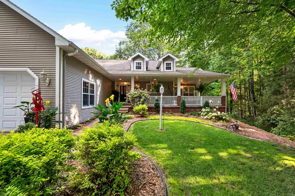 $724,900 | 3877 Sandhill Drive, Pulaski, WI 54162