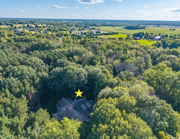 $724,900 | 3877 Sandhill Drive, Pulaski, WI 54162