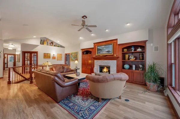 $724,900 | 3877 Sandhill Drive, Pulaski, WI 54162