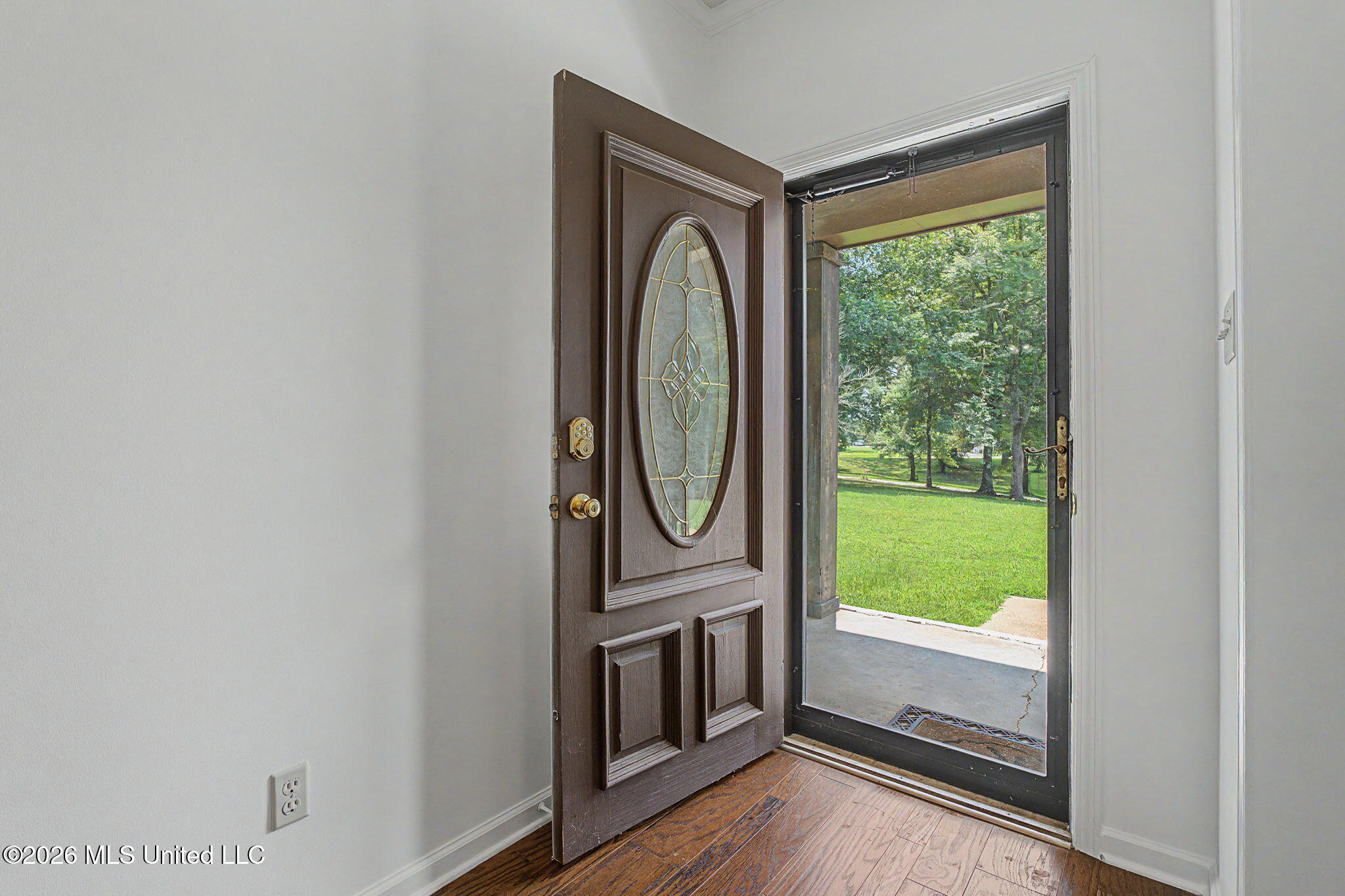 13960 Fairview Road Byhalia, MS 38611 - Photo 7 of 30 Entry/Foyer