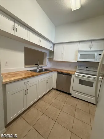 $1,300 | 8416 Bernwood Cove Loop, Unit 1612, Fort Myers, FL 33966