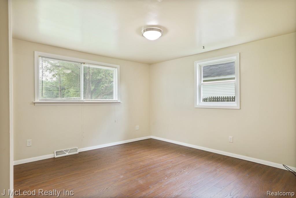 5217 Millington Road Millington, MI 48746 - Photo 27 of 42