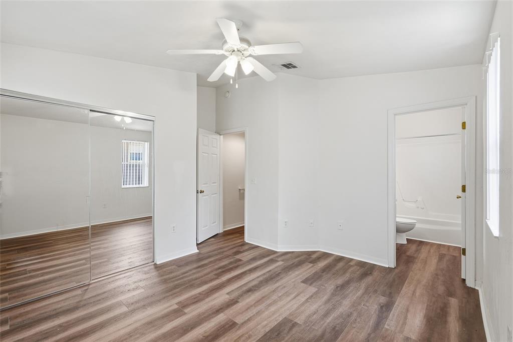 3552 Southwest 30th Way, Unit 136 Gainesville, FL 32608 - Photo 18 of 28