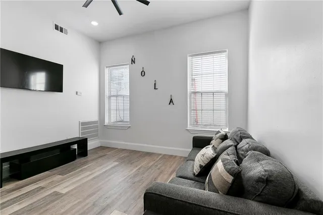 $1,500 | 632 Mandeville Street, Unit 2A, New Orleans, LA 70117