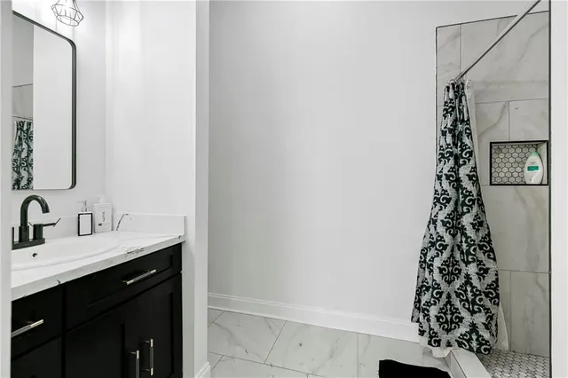 $1,500 | 632 Mandeville Street, Unit 2A, New Orleans, LA 70117