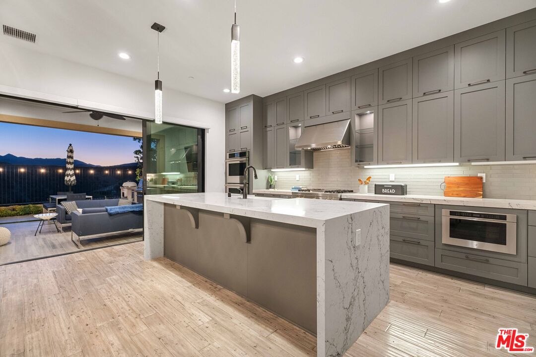 20830 Spruce Circle Porter Ranch, CA 91326 - Photo 19 of 48 Gallery Image 19