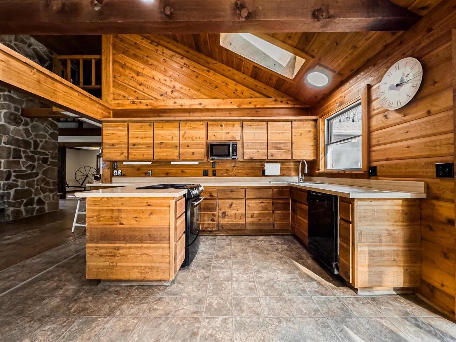 7843 Pruss Road Dillsboro, IN 47018 - Photo 4 of 72