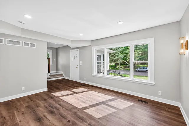 $399,900 | 409 Winslow Avenue, St. Paul, MN 55107