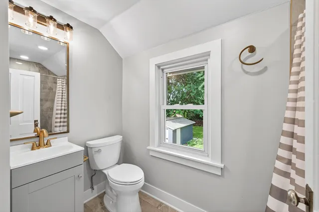 $399,900 | 409 Winslow Avenue, St. Paul, MN 55107