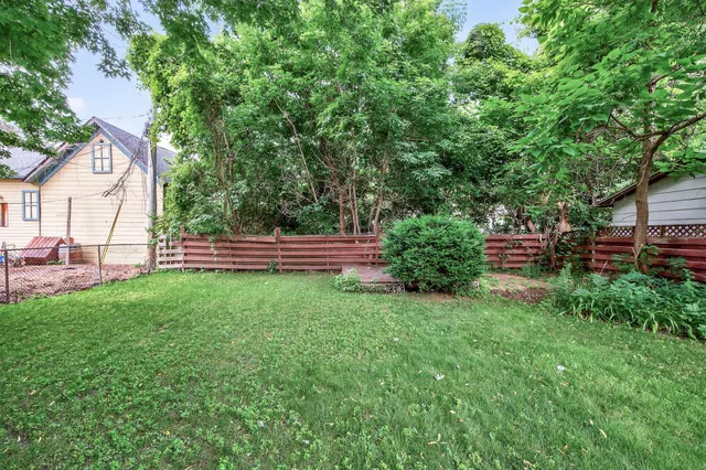 $399,900 | 409 Winslow Avenue, St. Paul, MN 55107