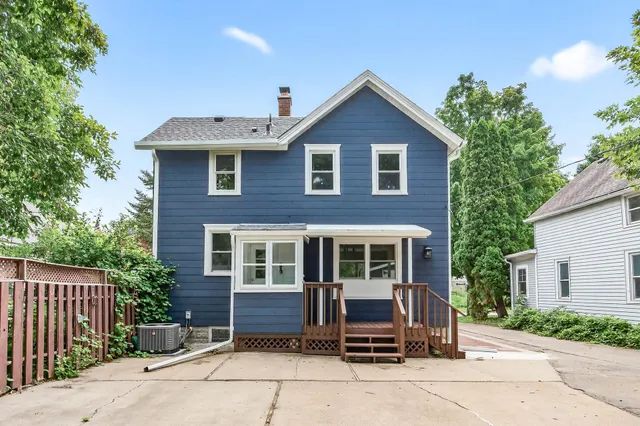 $399,900 | 409 Winslow Avenue, St. Paul, MN 55107