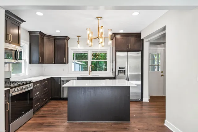 $399,900 | 409 Winslow Avenue, St. Paul, MN 55107